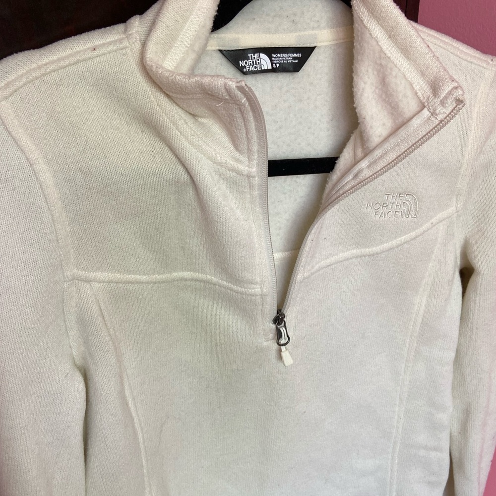 The North Face Pull Over